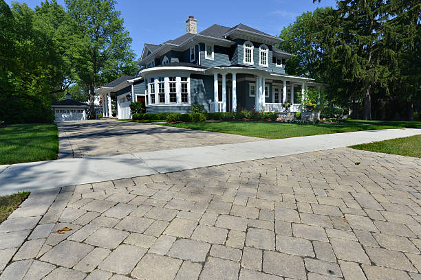Best Professional Driveway Pavers  in Woodville, MS